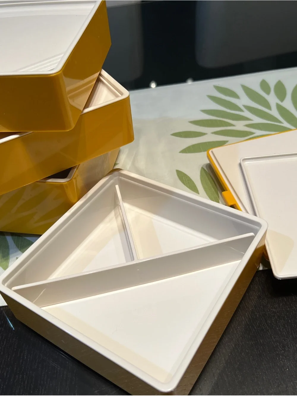 Stackable Yellow Picnic Lunchbox Carrier